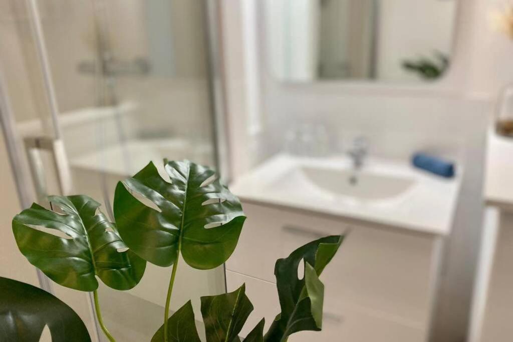 Grand F2 De 47M2 Au 15Eme Etage Dans Une Residence Tres Calme - 017 Rouen Ngoại thất bức ảnh
